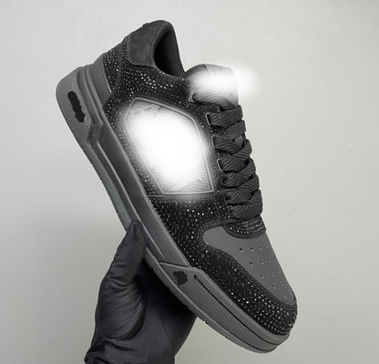 AM001